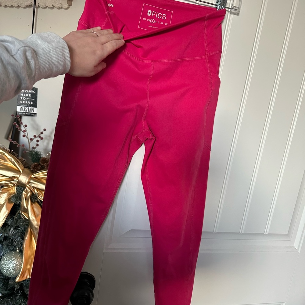 FIGS leggings